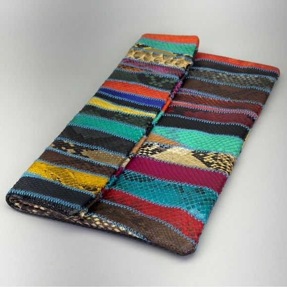 Handcrafted Snakeskin Clutch Bag - Picture 14 of 16